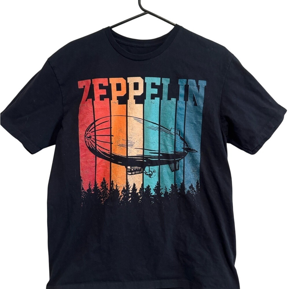 Zeppelin Graphic T-Shirt Mens Medium Black Good Retro Blimp‎ Rainbow Striped